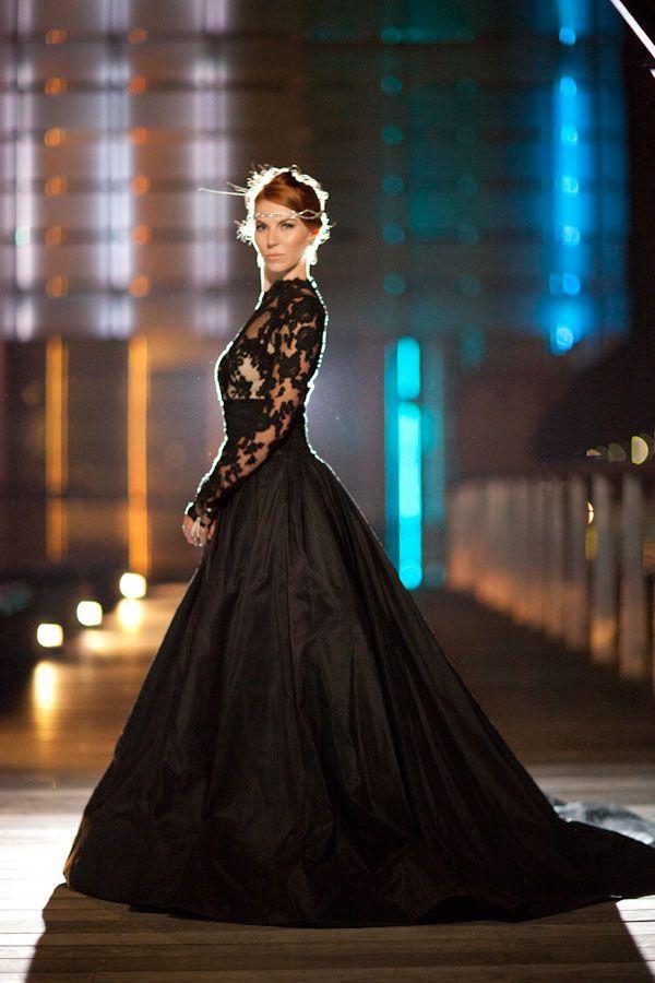 High Neck Long Sleeve Black Lace Dress & Oscar Fashion Review