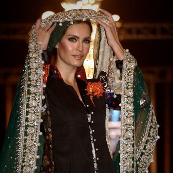 models-dresses-pakistani-and-popular-styles-2017-2.jpg