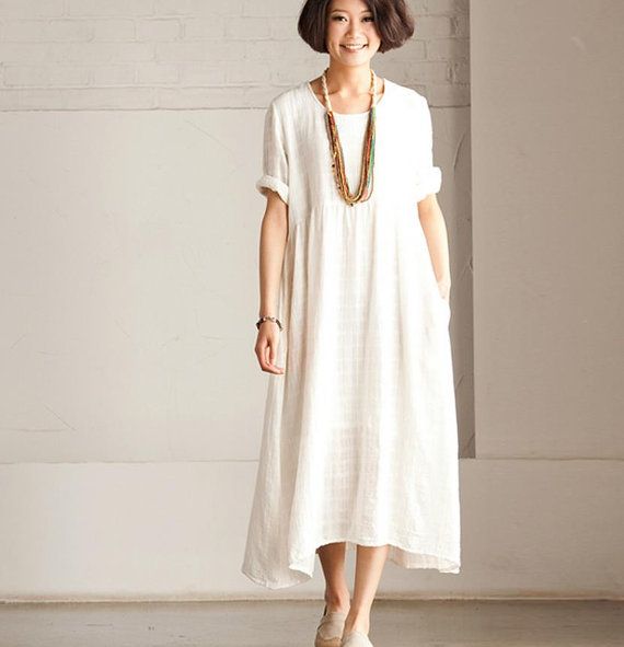 White Short Maxi Dress And Fashion Show Collection